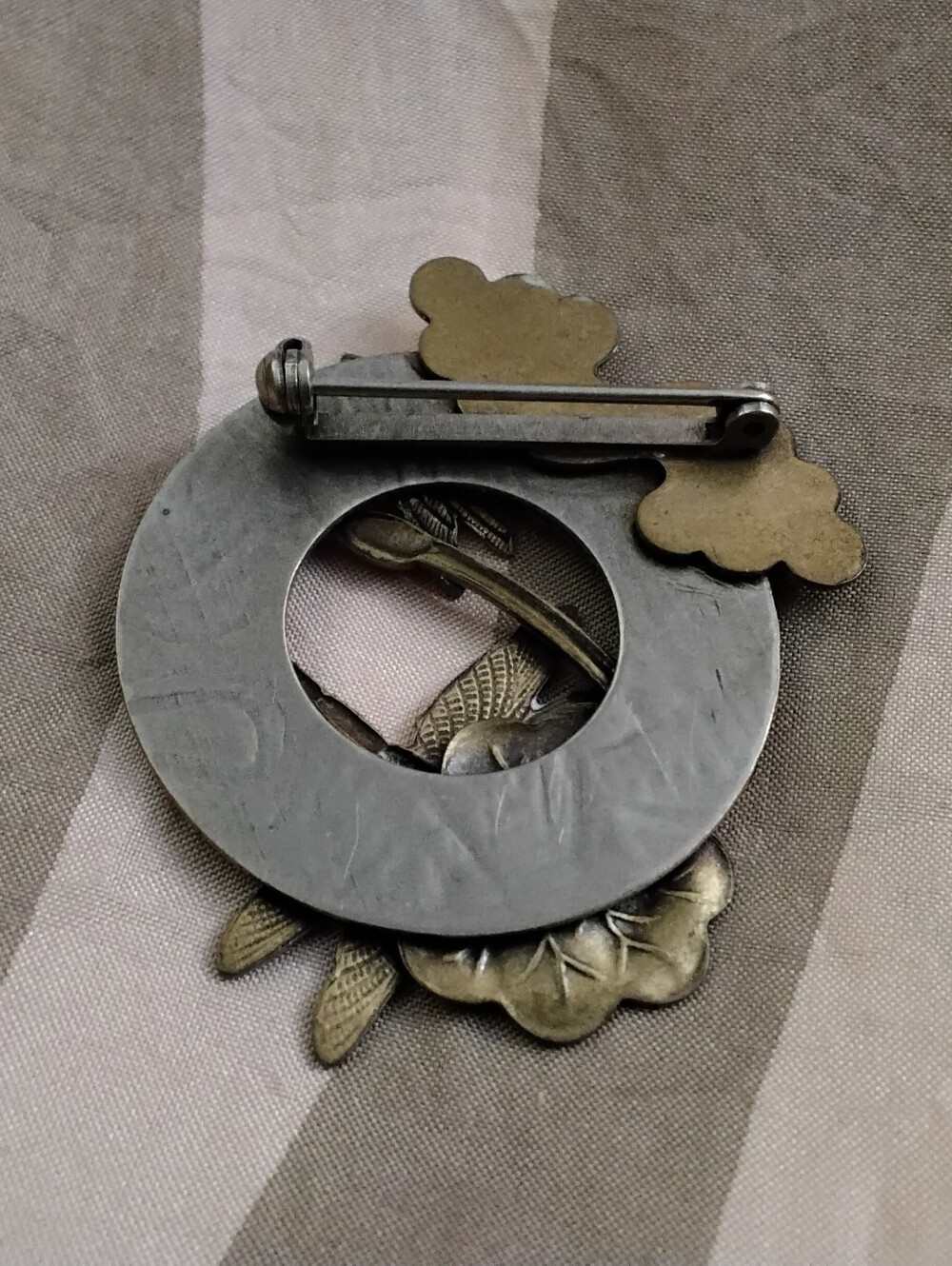 Silver Forest Dragonfly Brooch/ Pin - Picture 2 of 3